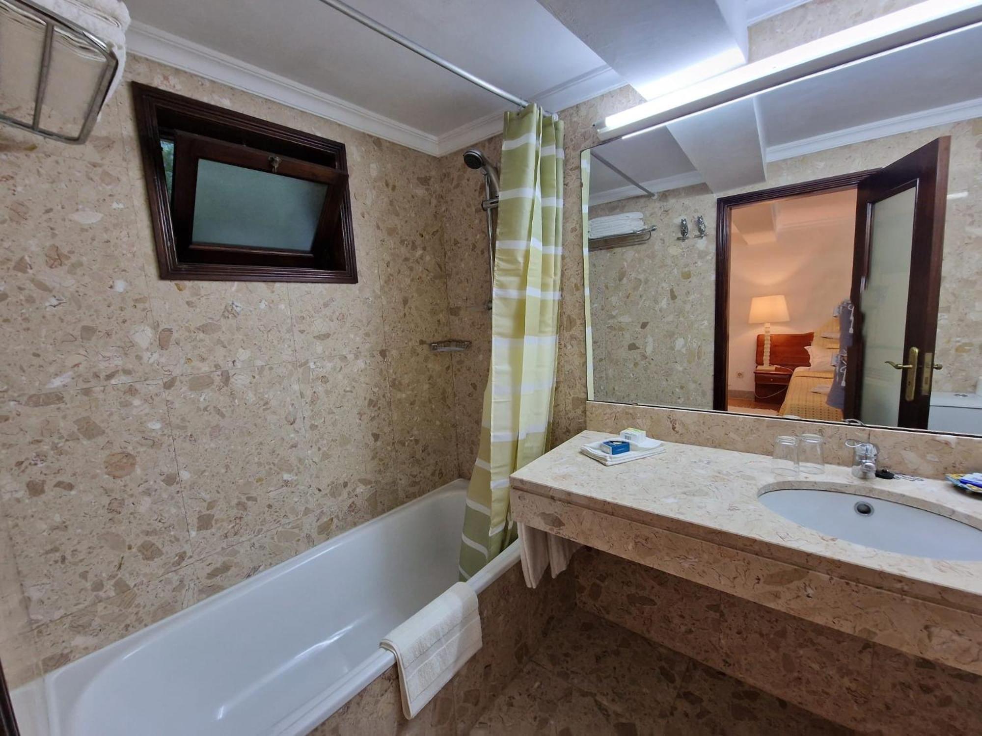 Dream Corner By Waterfalls, 20 Min To Oporto, By Porto With Love Lda Parada  部屋 写真